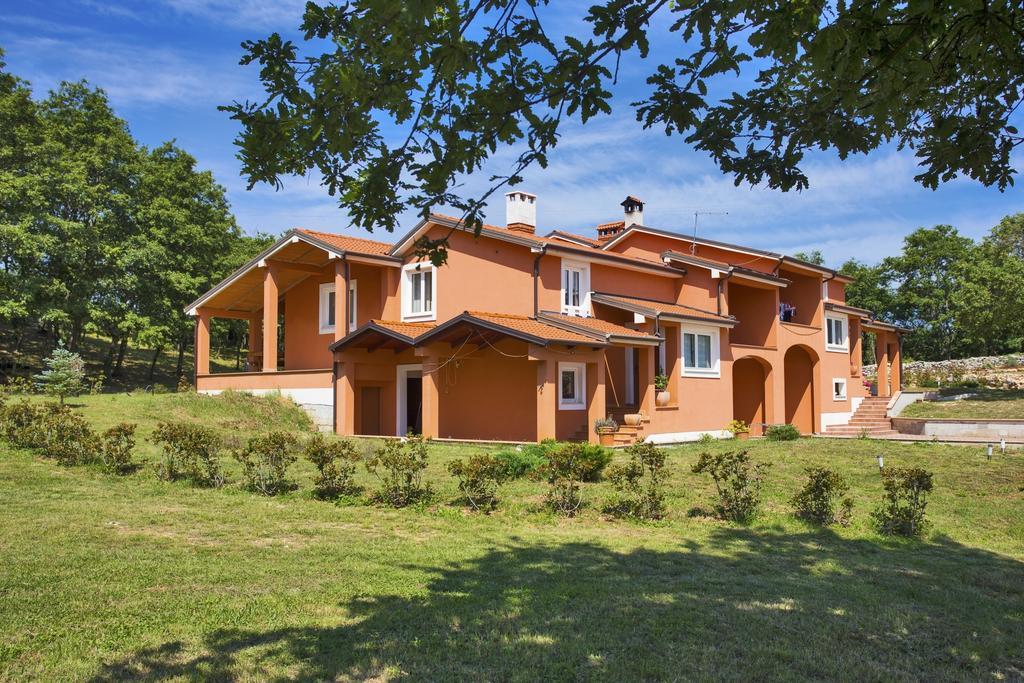 Apartments Matelici Divšići Exteriér fotografie